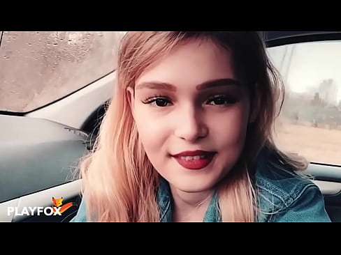 ❤️ Ilmaha kacsiga leh ayaa si farxad leh u nuugay kaadhka dhimista Galmada dabada ❌️